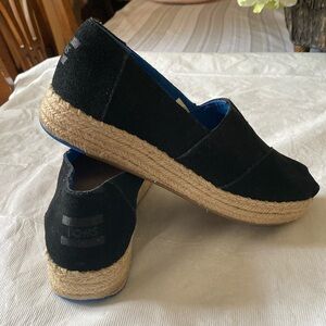TOMS Black Wedge Espadrilles